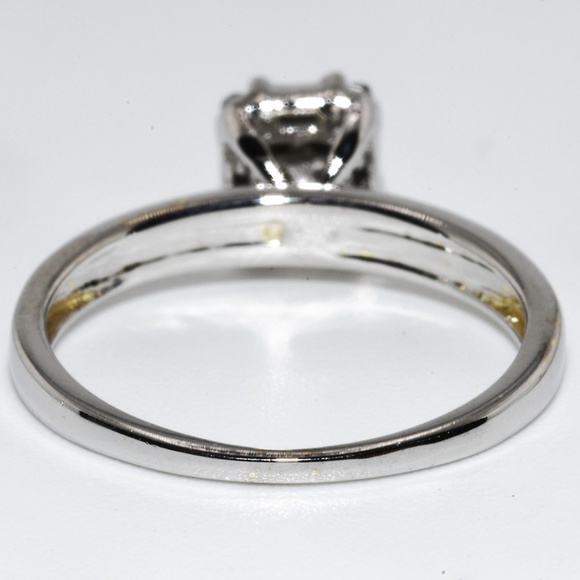 $1,500 10K White Gold .10CT Natural Round & Baguette Cut Diamond Cluster Ring - Picture 4 of 7